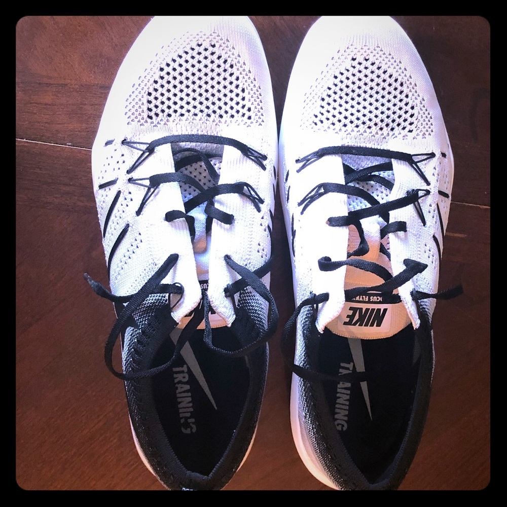 Nike Focus Flyknit Running Shoe